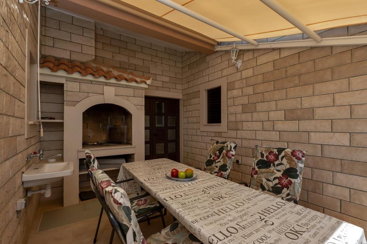 Guest House Lazeta Duće المظهر الخارجي الصورة